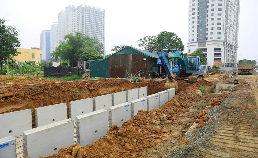 Dự án đầu tư xây dựng nâng cấp mở rộng đường 70. Ảnh: Lê Hải