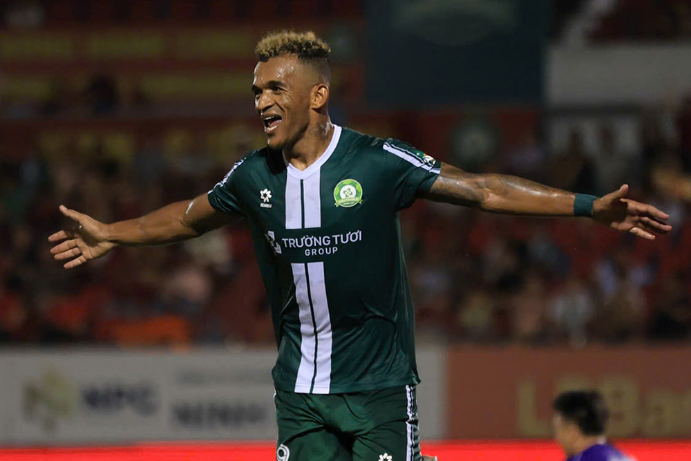 Alex Sandro marca un doblete, Trường Tươi Đồng Nai mantiene el primer puesto de la Liga de Primera División 2025-2026. Foto: Bình Lê