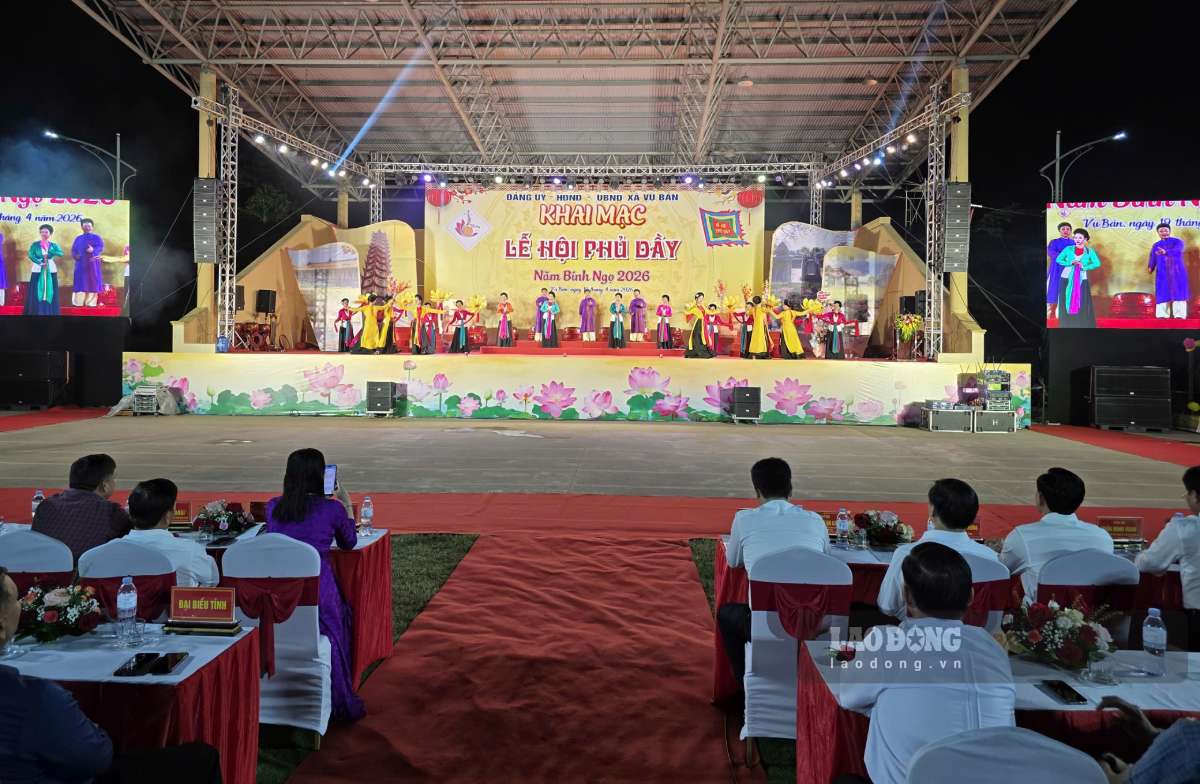 Toàn cảnh khai mạc 