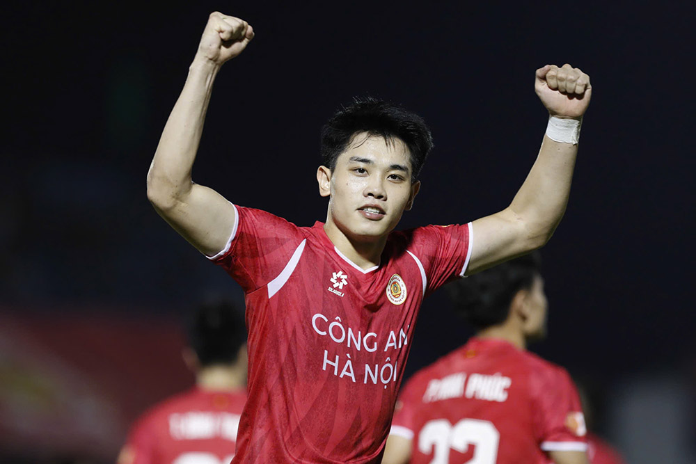 Hanoi Police have a great advantage in the V.League 2025-2026 championship race. Photo: Huu Pham