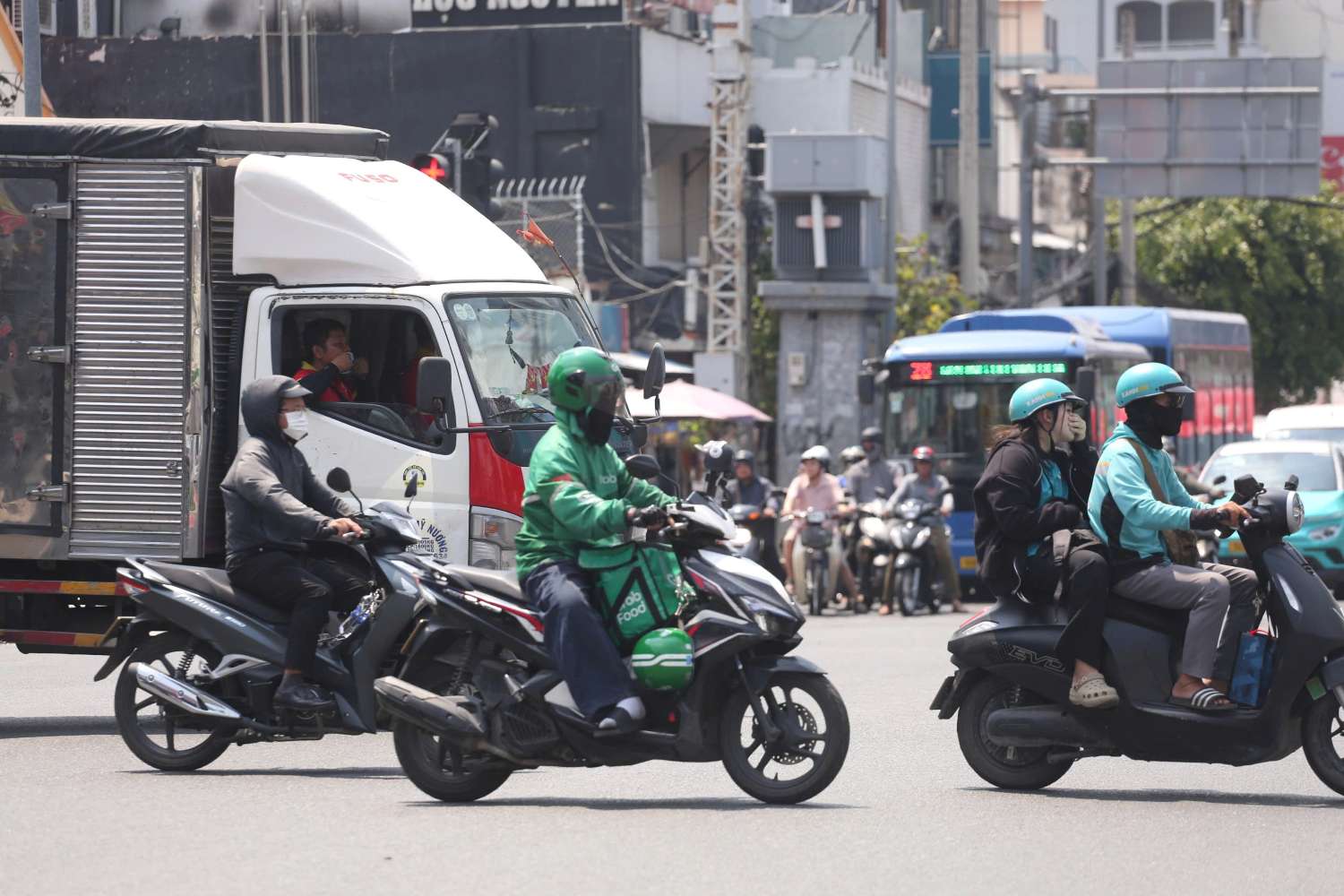 Southern weather continues to be hot. Photo: Thai Bao