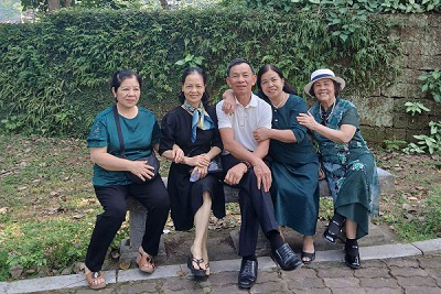 Many elderly people expressed their joy at the pension increase proposal. Photo: Nguyen Dung