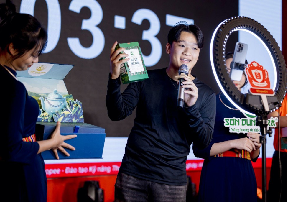 “Tiếp sức doanh nghiệp Việt” với chuỗi đào tạo trong năm 2026 hướng đến hỗ trợ SMEs nâng cao kỹ năng thiết yếu, làm chủ công cụ số. Ảnh: Shopee