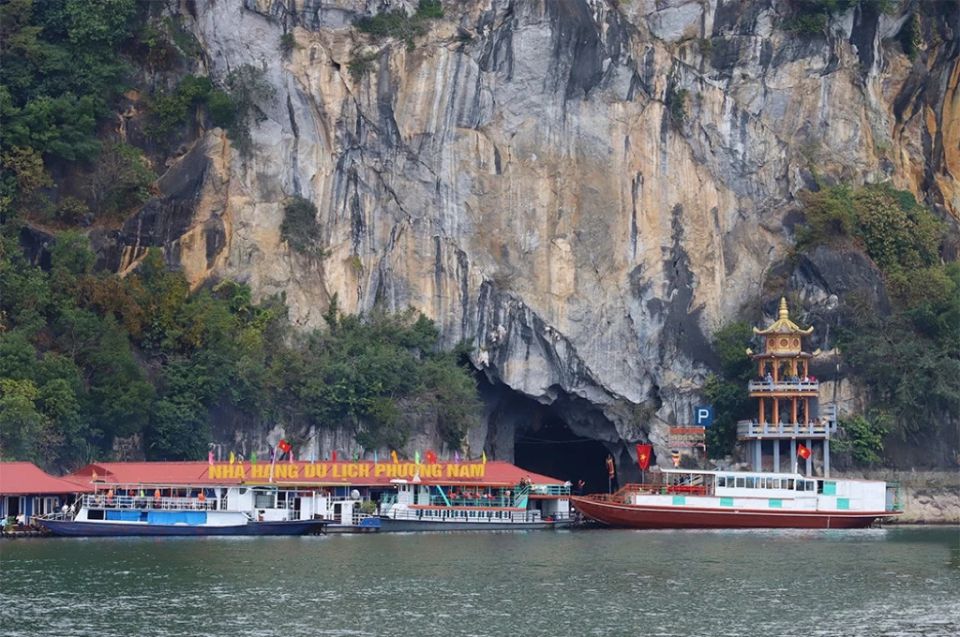 Động Thác Bờ - vẻ đẹp huyền ảo trong lòng núi. Ảnh: Hải Đăng 