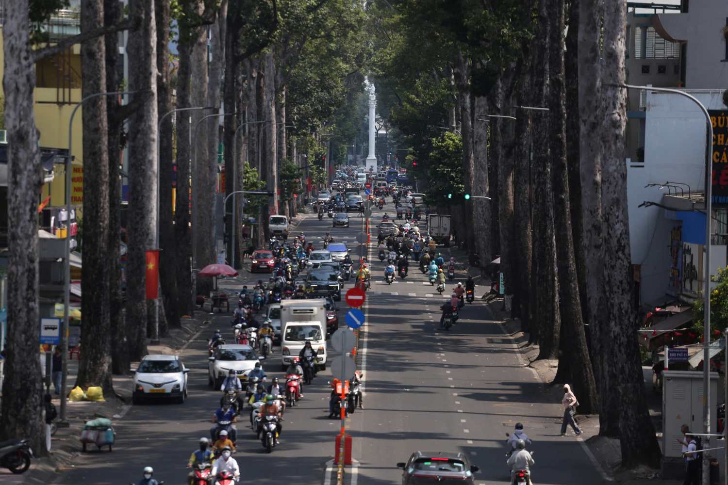 남부 지방 날씨는 극심한 폭염입니다. 사진: 타이 바오