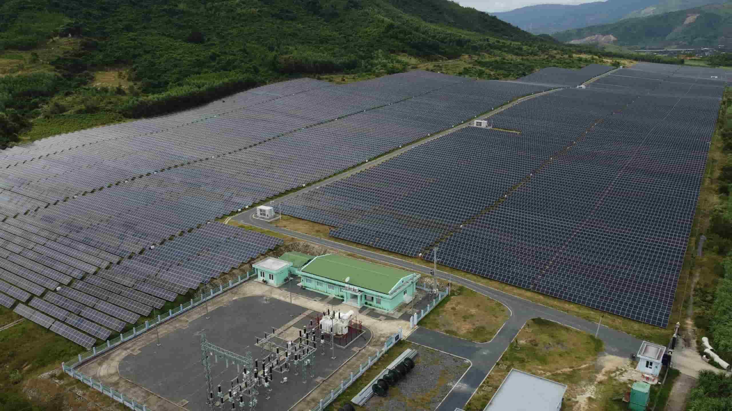 The Ministry of Industry and Trade has just announced the progress of implementing energy projects in Khanh Hoa. Photo: Huu Long