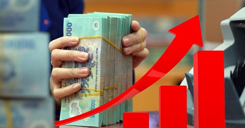 Lãi suất tiền gửi tăng, thu nhập thực tế đạt 9,3%/năm