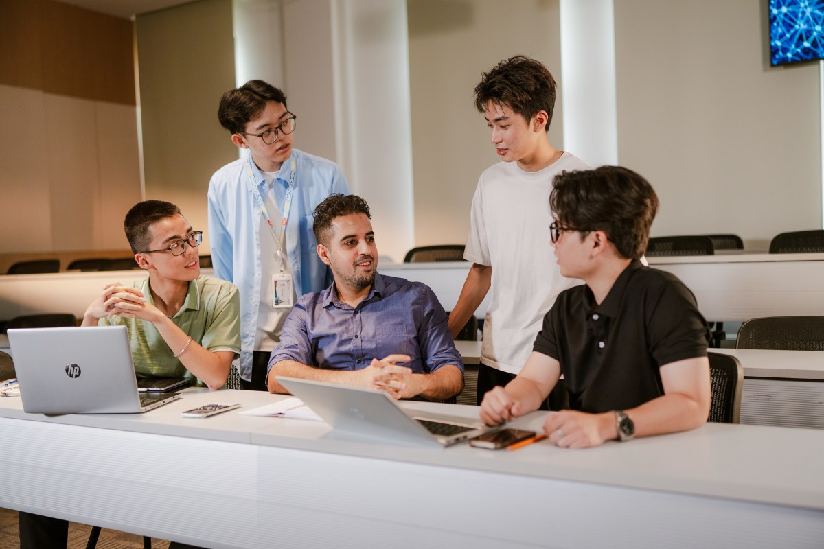 Chương trình được thiết kế trong 12 tuần, học toàn thời gian theo mô hình 3+3+6 