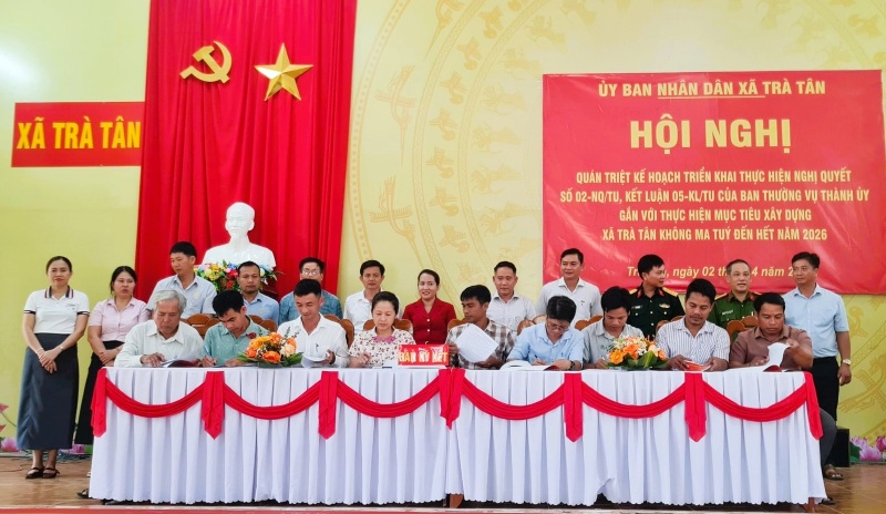 Không để ma túy len vào bản làng Trà Tân