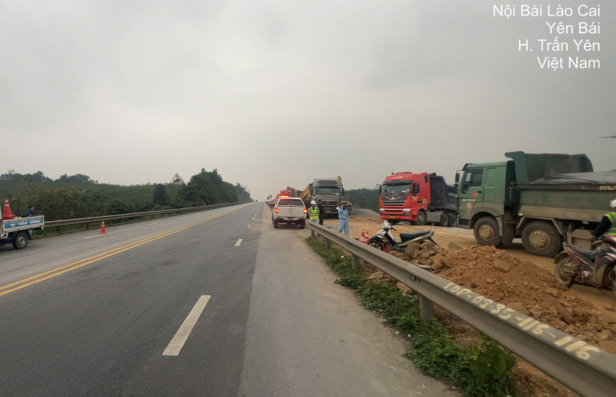 ノイバイ-ラオカイ高速道路の建設過程における多くの違反。写真:提供元