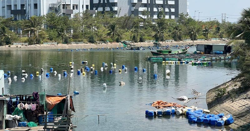 Sông Hà Thanh bị chiếm dụng, ngư dân khốn đốn