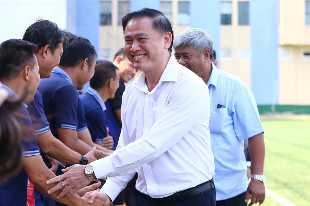 VFF Vice President Tran Anh Tu attends the opening ceremony of the 2026 National U15 Championship finals. Photo: VFF