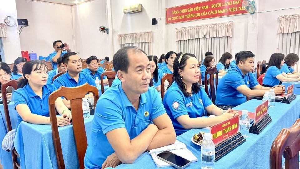 Vinh Long Trade Union organizes political and ideological activities for union members and workers at the grassroots level, in the first quarter of 2026. Photo: Hoang Loc