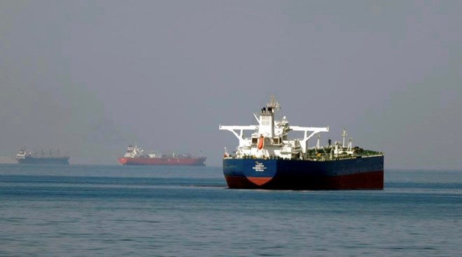 A series of oil tankers change direction in the Strait of Hormuz after Iran announced a complete blockade of the Strait of Hormuz. Photo: Xinhua