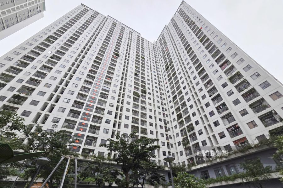 High apartment prices in Hanoi make it difficult for many people to access. Photo: Nhu Ha