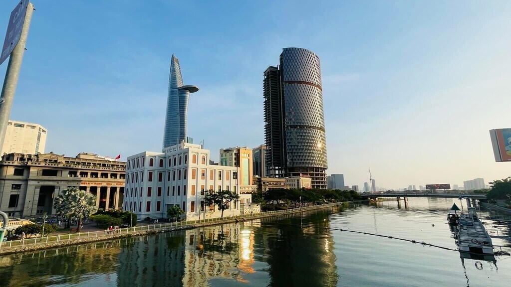 Corporate bonds in the real estate sector are accounting for a high proportion of issuance in the first 3 months of 2026. Photo: Bao Chuong