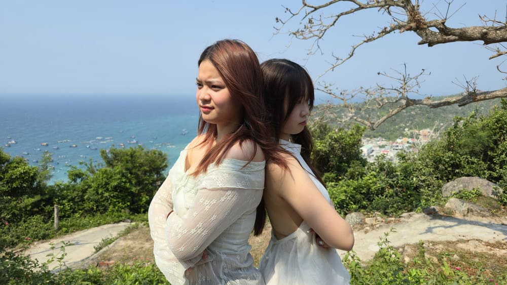 Conflicts between members should be avoided during the April 30 - January 1 holiday. 5. Photo: Phuong Linh