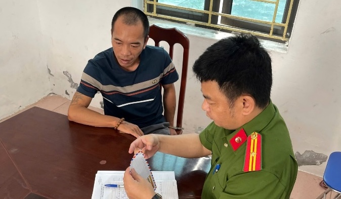 Bắt quả tang đối tượng tàng trữ ma túy tại phường Trà Lý, Hưng Yên