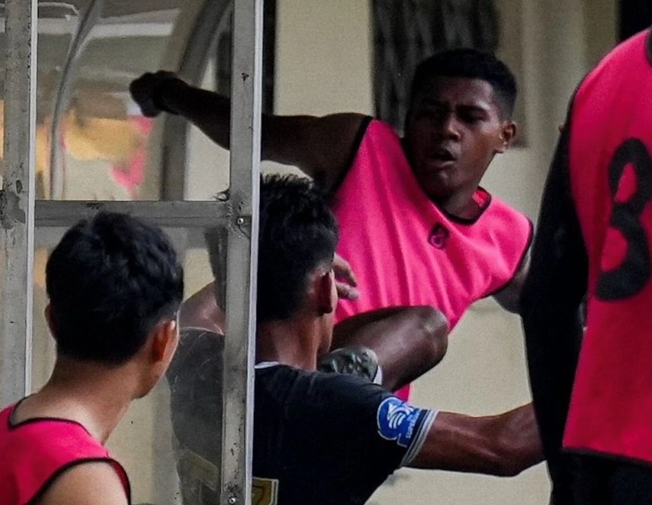 The brawl occurred after a match at the U20 Indonesia tournament. Photo: Cut from video