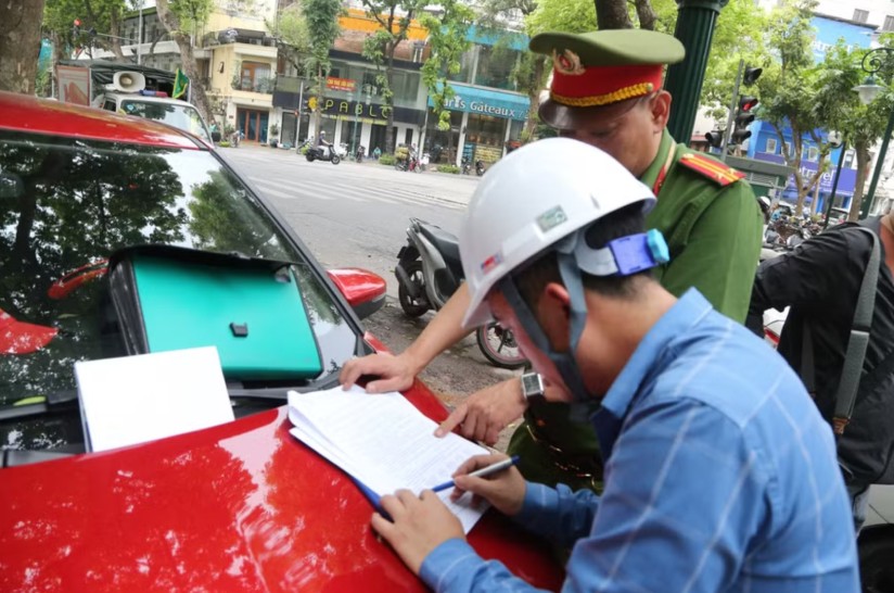 Make a record and strictly handle violations.