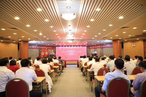 Quang cảnh lễ bổ nhiệm lại lãnh đạo Cục Đăng kiểm. Ảnh: Cục Đăng kiểm