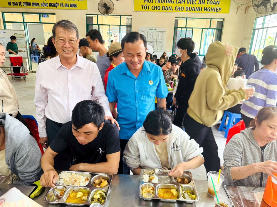 Bữa cơm Công đoàn là một trong số nhiều nội dung thiết thực trong Tháng Công nhân năm 2026 ở tỉnh Đồng Tháp. Ảnh: Thanh Mai