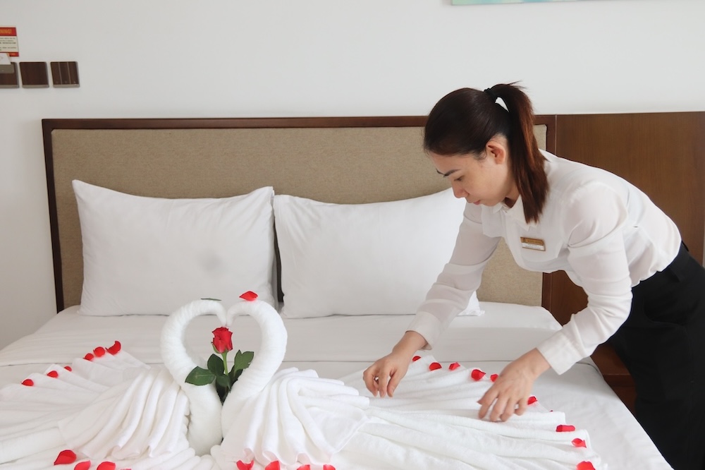 다낭 숙박 시설의 객실 점유율은 4월 30일 - 1월 1일 연휴를 앞두고 80%에 도달했습니다. 사진: 응우옌린