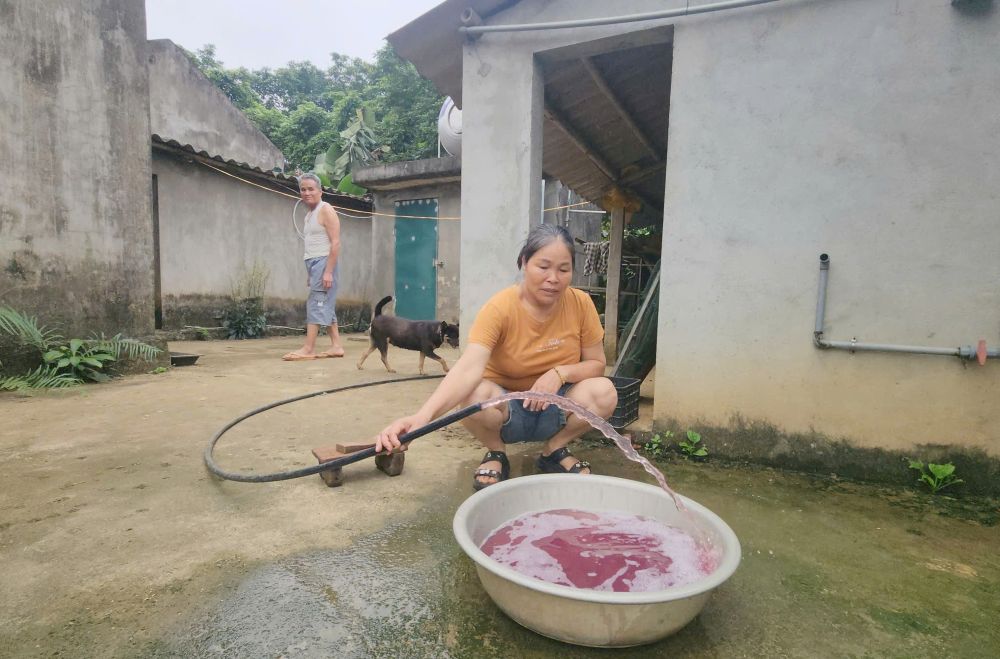 Nước giếng khoan của các hộ dân 