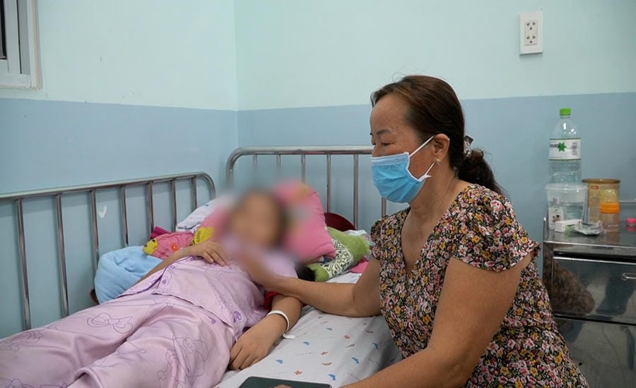 변덕스러운 날씨 때문에 입원한 소화기 질환 환아. 사진: 마이안