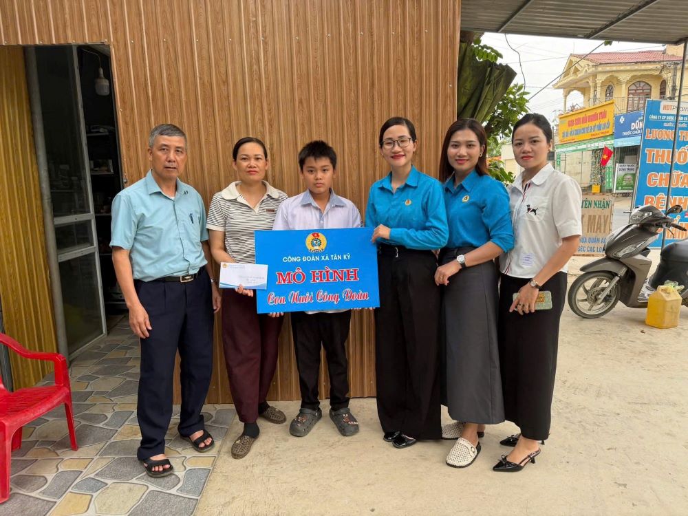 Tan Ky Commune Trade Union deploys many practical activities to care for workers. Photo: Nghe An Trade Union