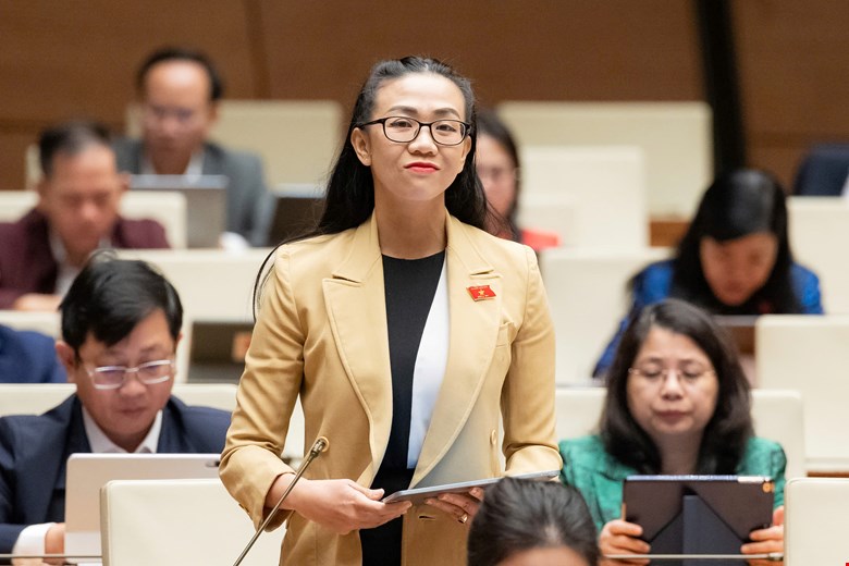 Delegate Trinh Thi Tu Anh (National Assembly Delegation of Lam Dong province). Photo: Quochoi. vn