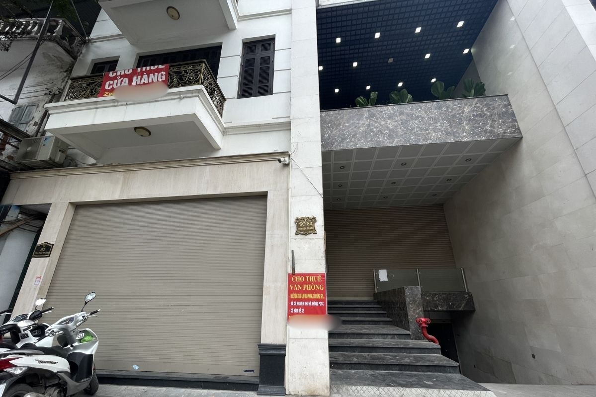 Mặt tiền đẹp, thoáng, nằm gần trung tâm từng là mơ ước của nhiều hộ kinh doanh. Ảnh: Thanh Bình 