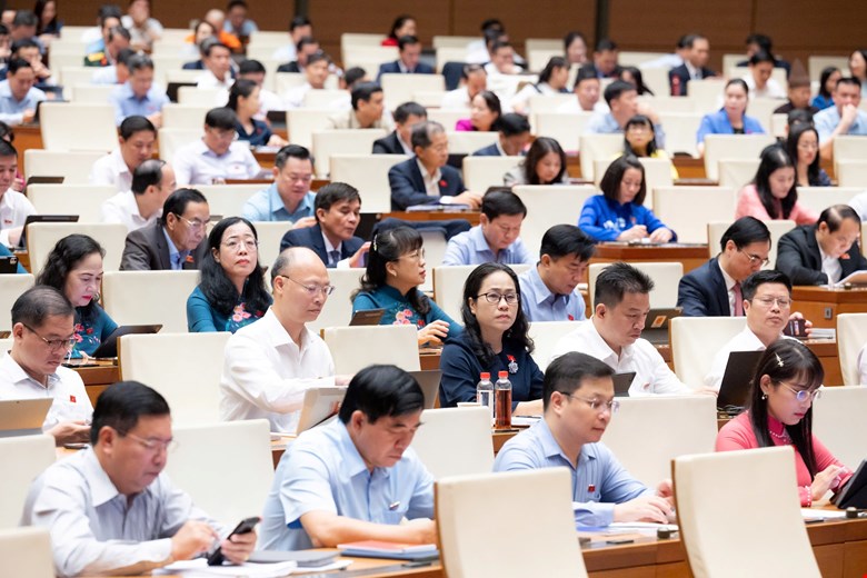 Phiên thảo luận sáng 21.4 của Quốc hội. Ảnh: Media Quốc hội