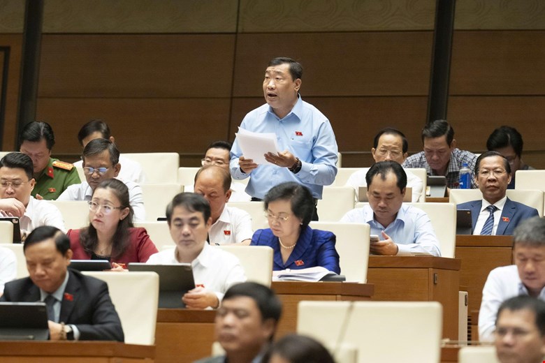 National Assembly Deputy Thach Phuoc Binh proposed increasing the base salary to 2.65 - 2.7 million VND/month from July 1. Photo: Media National Assembly