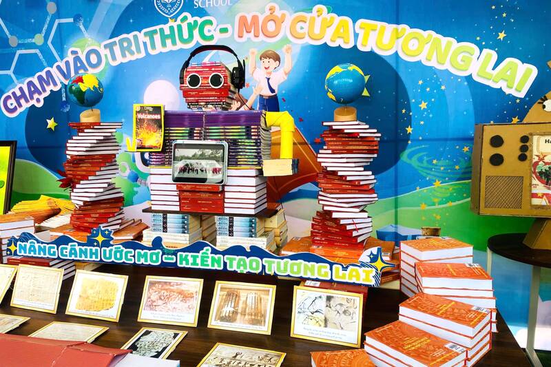 Không gian ‘Ngôi nhà trí tuệ’ tại Ngày hội Sách và Khoa học Công nghệ năm 2026. Ảnh: Trường Sơn