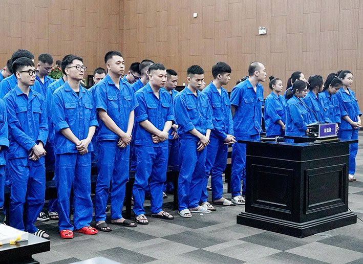 Phiên tòa xét xử cựu Phó Chủ tịch UBND phường Phạm Quang Thiện liên quan đến ma túy. Ảnh: Quang Việt