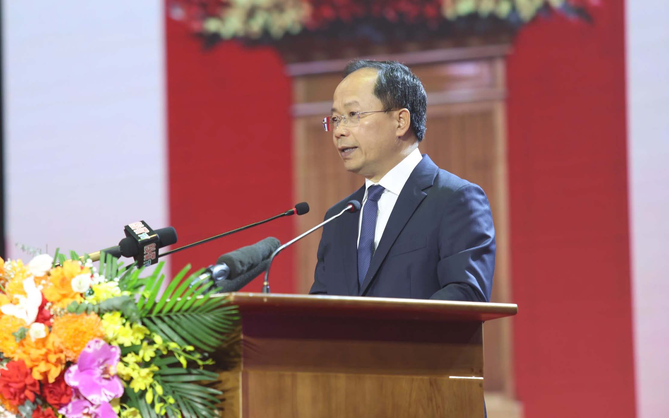 Bí thư Tỉnh ủy Hà Tĩnh Nguyễn Duy Lâm trình bày diễn văn tại lễ kỷ niệm. Ảnh: Trần Tuấn