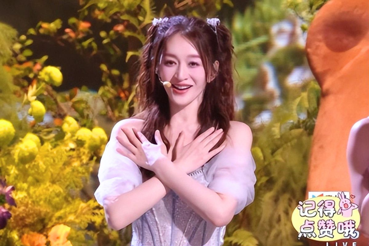 "Beautiful sister" Ly Tieu Nhiem in the program "Pedal the Wind 2026". Photo: cut from video