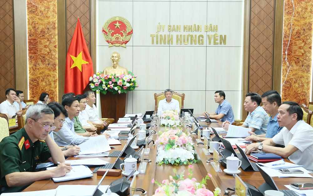 Chủ tịch UBND tỉnh chủ trì họp về điều chỉnh Quy hoạch Hưng Yên. Ảnh: Tất Đạt