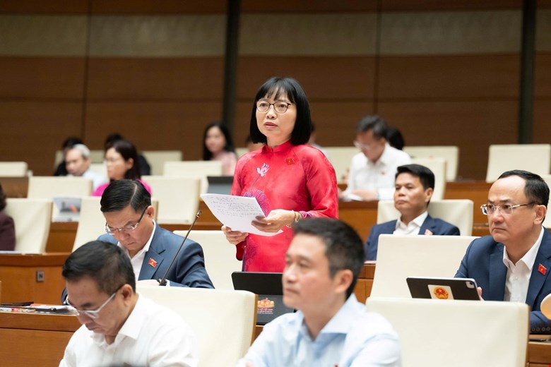 Đại biểu Nguyễn Thị Việt Nga. Ảnh: Media Quốc hội