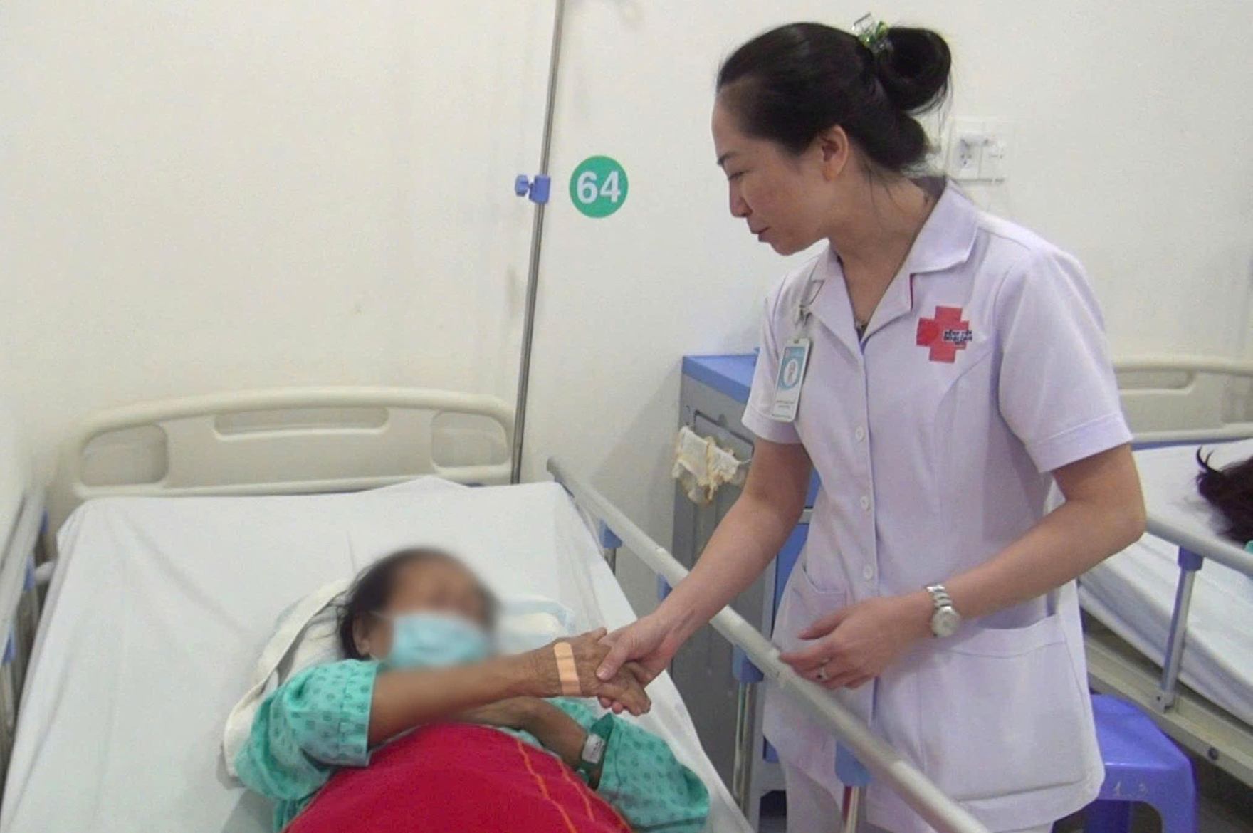 Surgery saves an old woman with severe and rare gastrointestinal bleeding