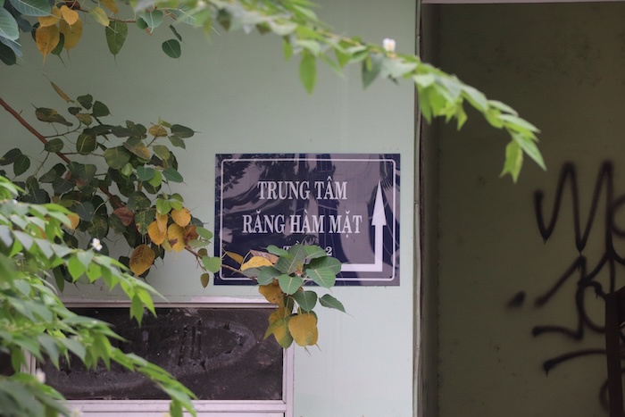 Nằm trên cung đường “vàng” sầm uất bậc nhất trung tâm Đà Nẵng, khối tài sản công quy mô lớn này hiện đang nằm trong danh mục quản lý, chờ ngày được khai thác trở lại. Ảnh: Nguyễn Linh