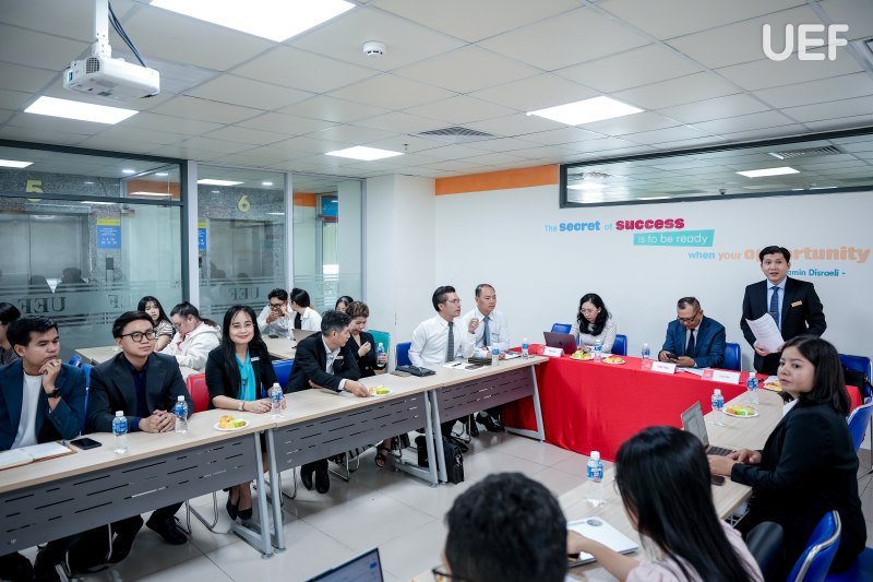 Scientific researchers present at the National Conference on Law, Justice and Development. Photo: Duc Long