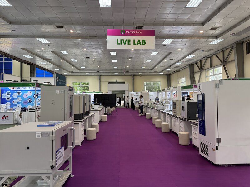 Trải nghiệm Live Lab lần đầu tiên được Triển lãm analytica đưa tới Hà Nội. Ảnh: Anh Vũ