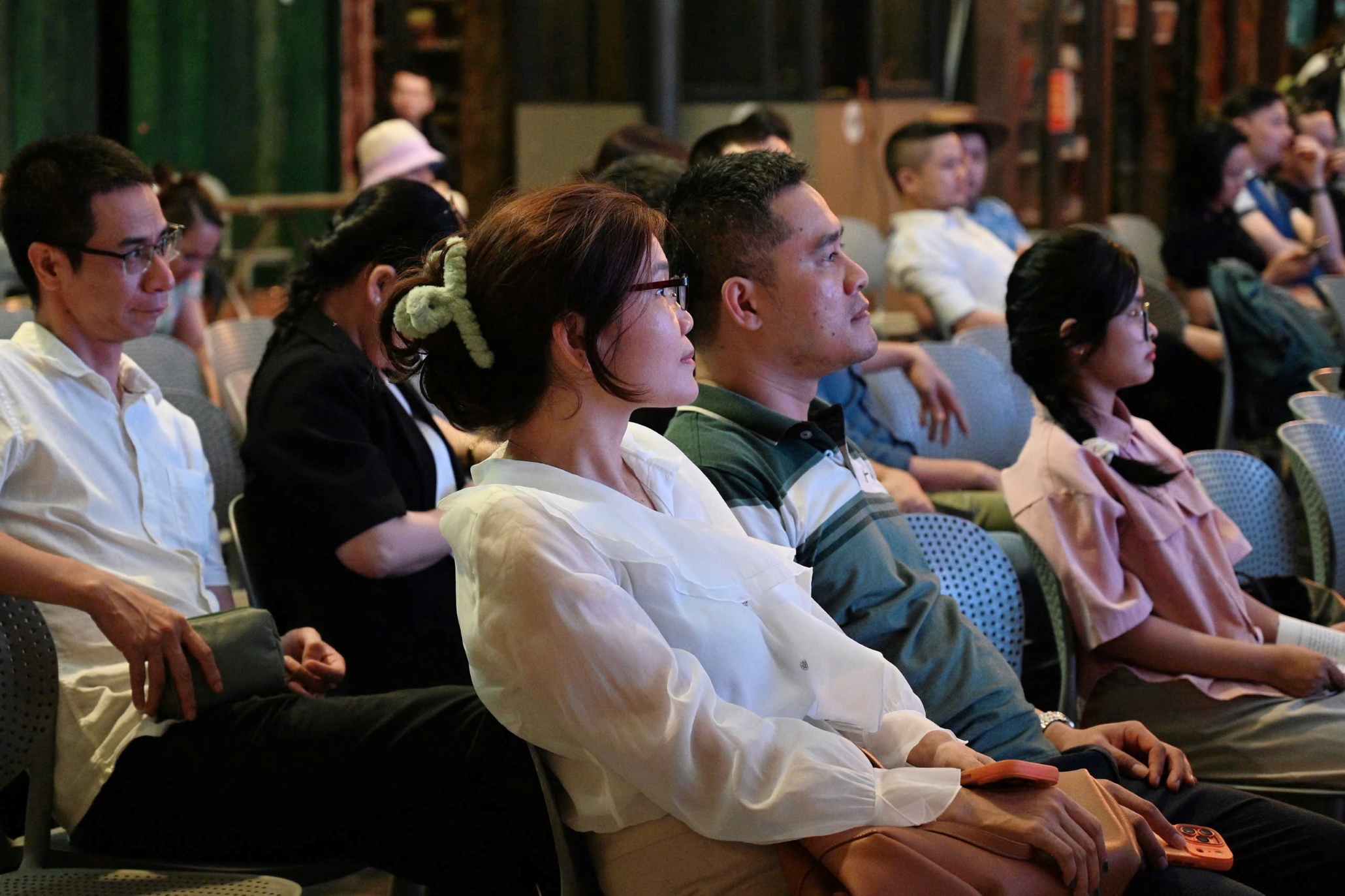 Tọa đàm thu hút đông đảo khán giả tham gia. Ảnh: Thùy Dương