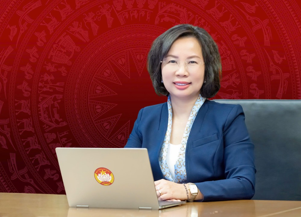 Bà Bùi Huyền Mai - Ủy viên Ban Thường vụ Thành ủy, Chủ tịch MTTQ Việt Nam TP Hà Nội cho biết các cuộc vận động, phong trào thi đua yêu nước được các cấp Ủy ban MTTQ Việt Nam TP Hà Nội triển khai có trọng tâm, trọng điểm. Ảnh: MTTQHN 