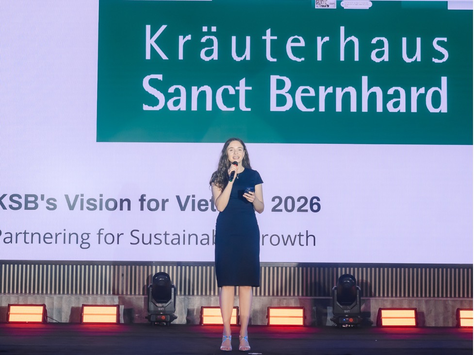 Phó chủ tịch tập đoàn nhãn hàng Sanct Bernhard chia sẻ. Ảnh: Thanh Trang Pharma