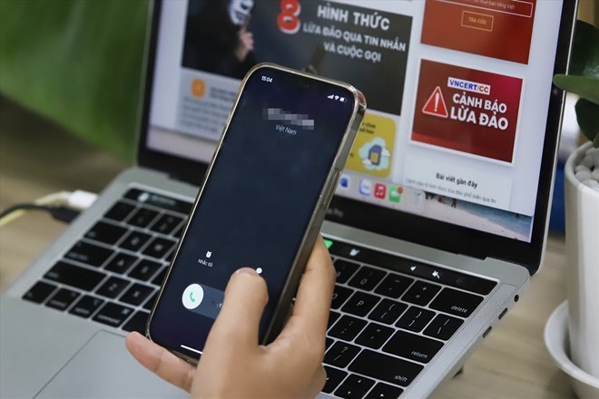 Công an tỉnh Ninh Bình cảnh báo chiêu trò mạo danh nhà mạng để lừa đảo xác thực thông tin thuê bao. Ảnh: Vĩnh Hoàng