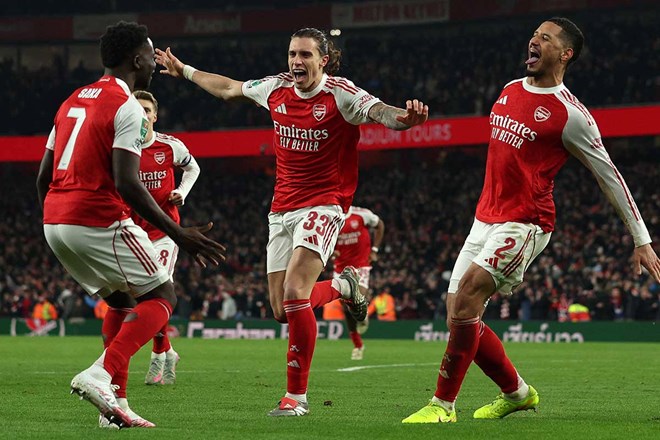 Arsenal đã thể hiện sự thống trị trong phần lớn mùa giải trước khi sụp đổ.  Ảnh: AFP