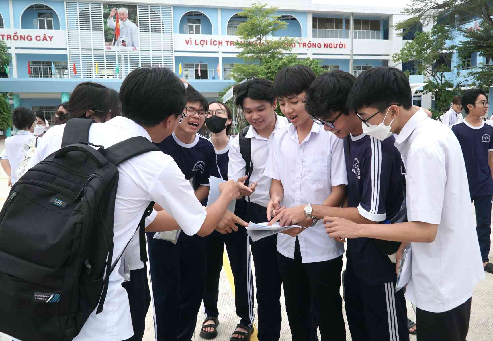Ca Mau crea las condiciones más favorables para que los candidatos participen en el examen de graduación de la escuela secundaria superior. Foto: Nhat Ho